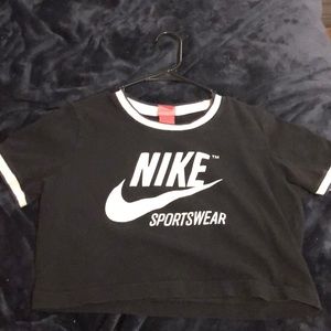 Black and white Nike crop top